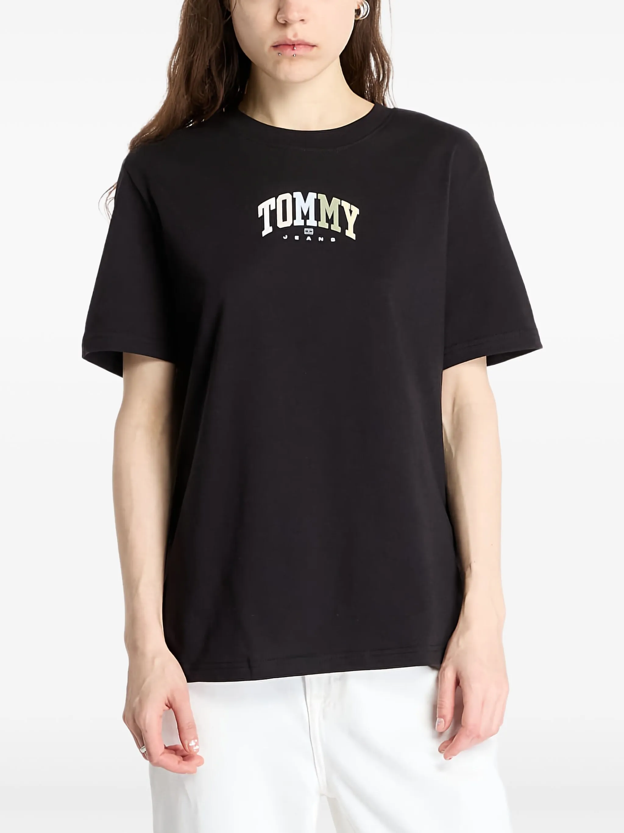 Футболка с логотипом Tommy Jeans, черный
Футболка с логотипом Tommy Jeans, черный