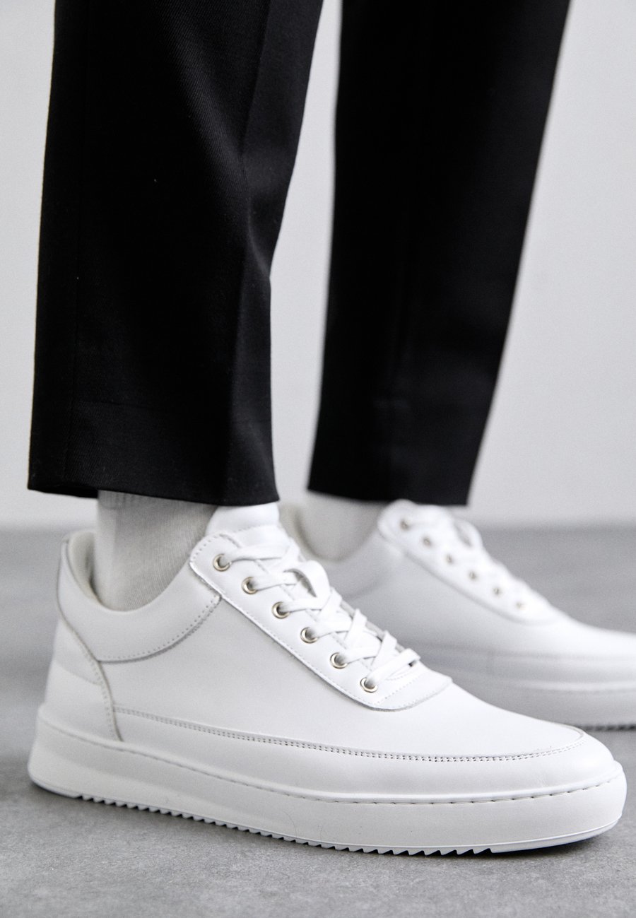 Кроссовки Filling Pieces RIPPLE , All White/White
Кроссовки Filling Pieces RIPPLE , All White/White