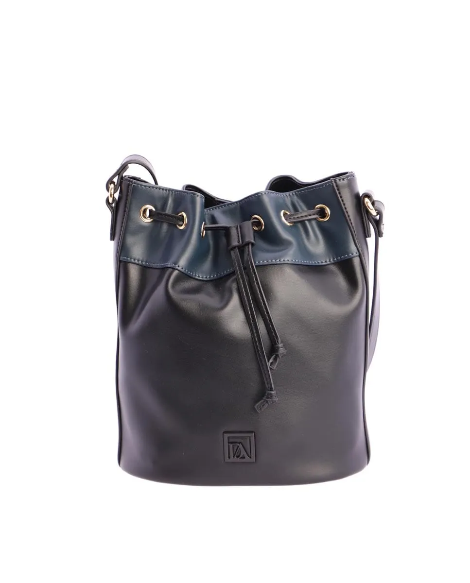 Женская сумка через плечо Tiralia с магнитной застежкой Don Algodón, черный
Женская сумка через плечо Tiralia с магнитной застежкой Don Algodón, черный