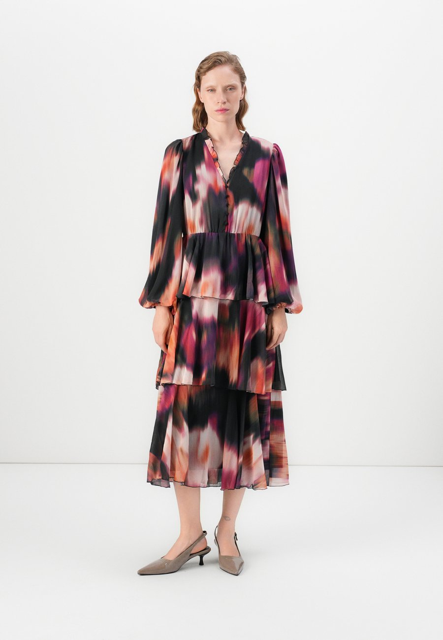 Платье YAS YASMINDY LONG DRESS SHOW, Black
Платье YAS YASMINDY LONG DRESS SHOW, Black
