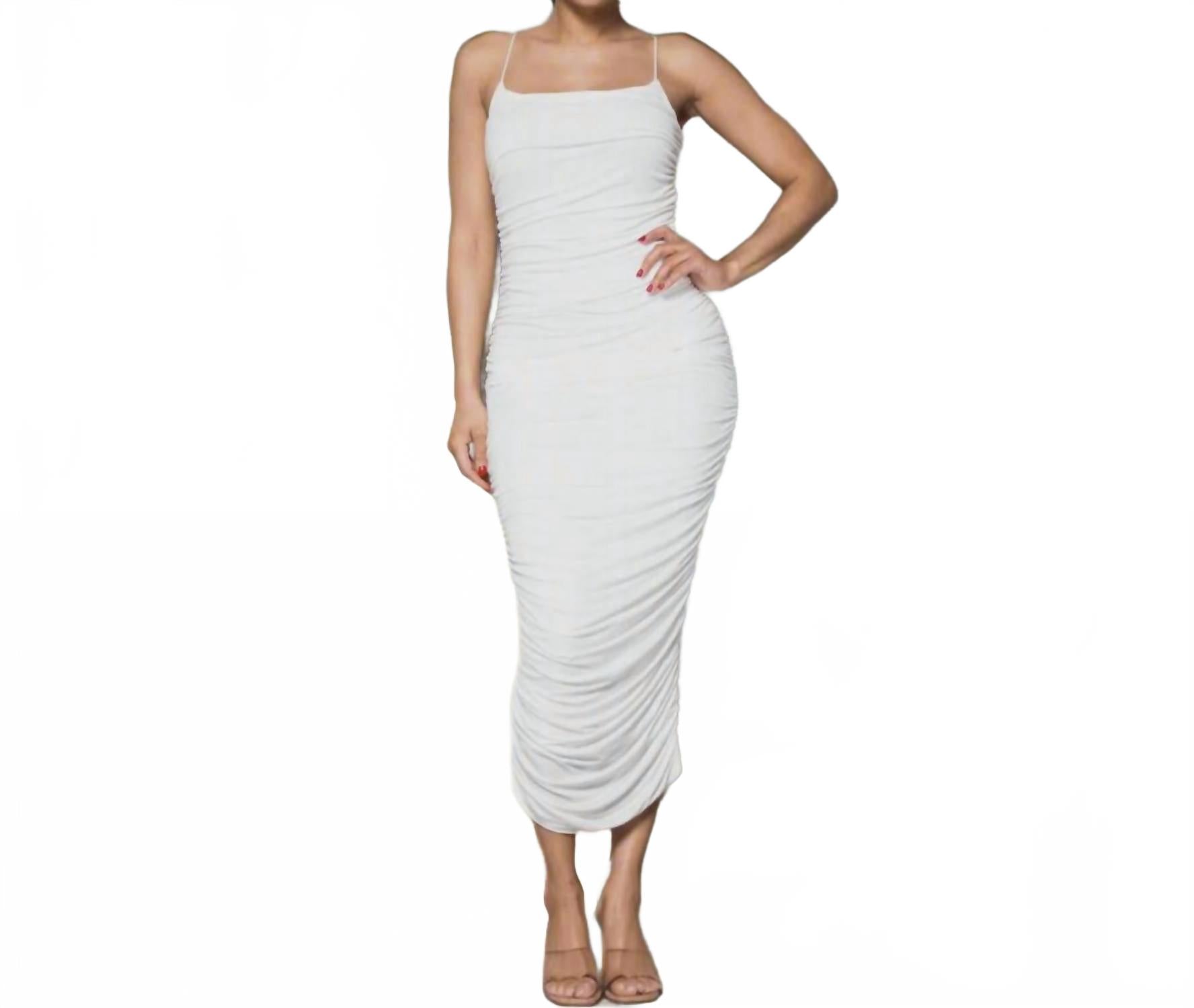 Белое плиссированное платье миди в обтягивающем фасоне Melrose with Love
Белое плиссированное платье миди в обтягивающем фасоне Melrose with Love