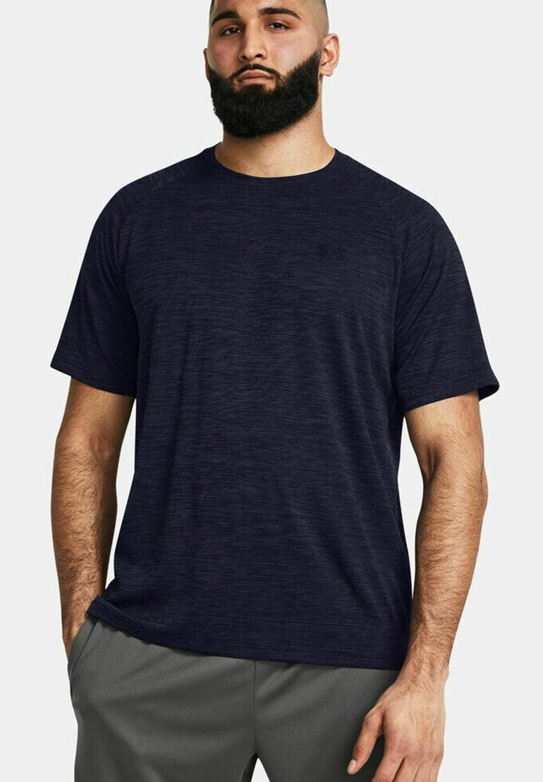 Базовая футболка TECH TEXTURED SHORT-SLEEVES Under Armour, синий
Базовая футболка TECH TEXTURED SHORT-SLEEVES Under Armour, синий
