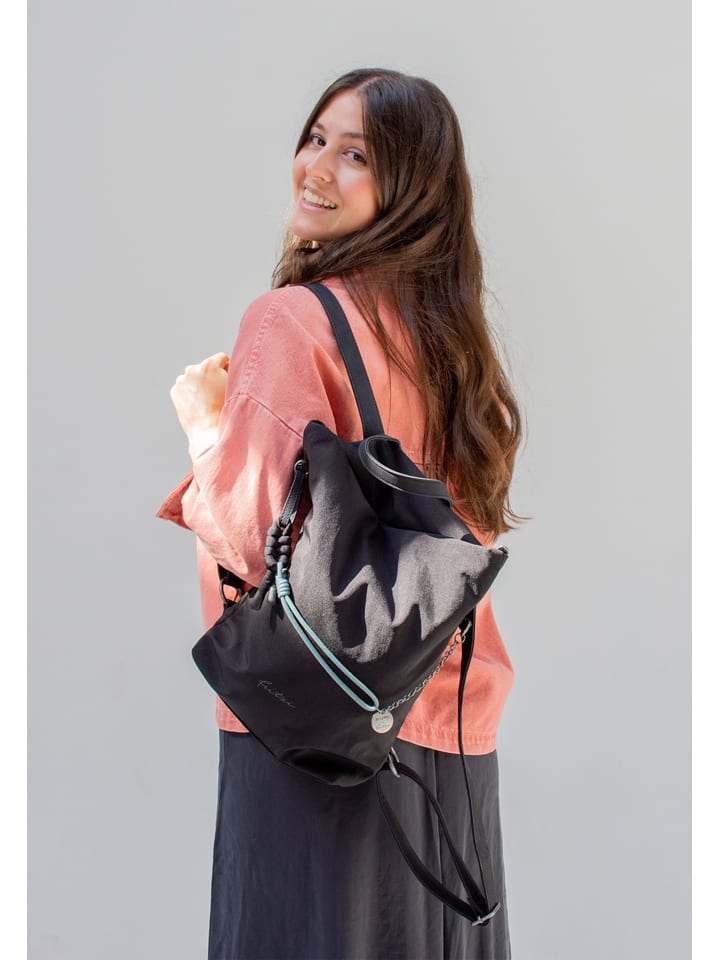 Fritzi aus Preußen Рюкзак "Брижит" черного цвета - (Ш)50 x (В)34 x (Г)18 см
Fritzi aus Preußen Рюкзак "Брижит" черного цвета - (Ш)50 x (В)34 x (Г)18 см