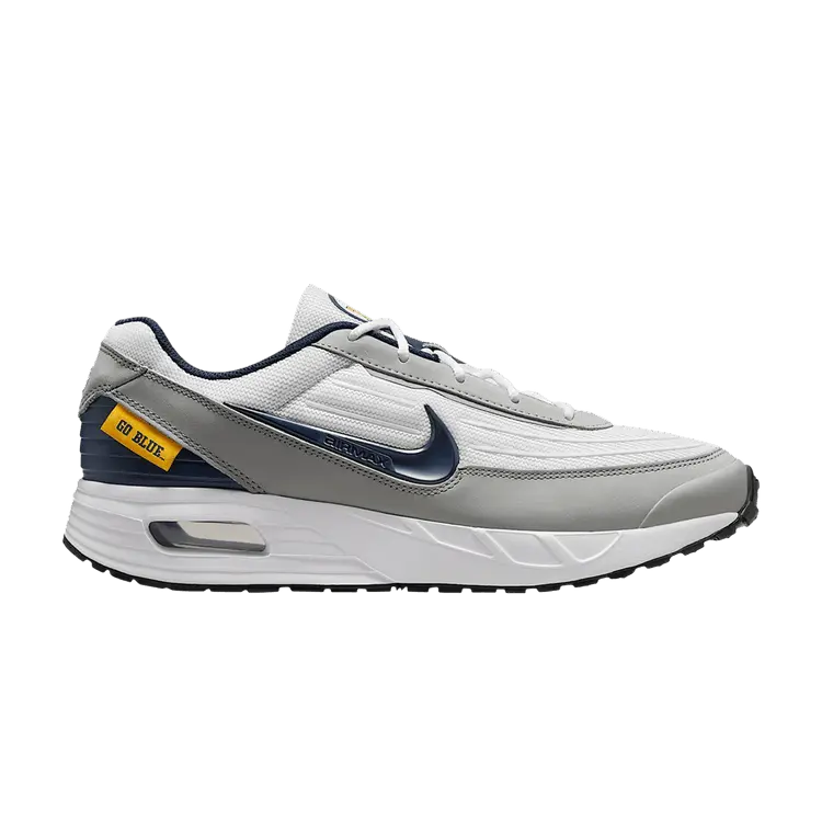 Кроссовки Nike NCAA x Air Max Verse, Michigan
Кроссовки Nike NCAA x Air Max Verse, Michigan