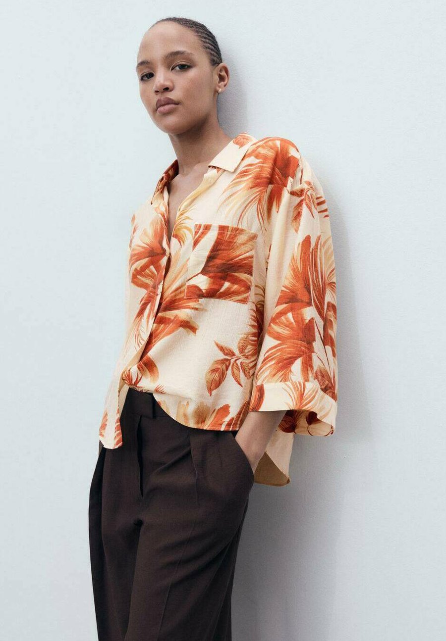 Блуза Mango PALM TREE WITH THREE-QUARTER SLEEVES, Off-White
Блуза Mango PALM TREE WITH THREE-QUARTER SLEEVES, Off-White