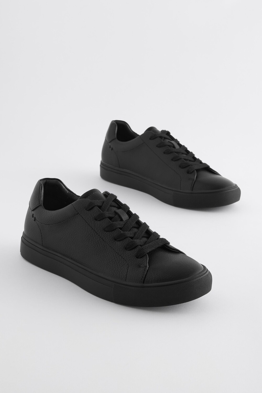 Минималистичная спортивная обувь Next, черный
Минималистичная спортивная обувь Next, черный