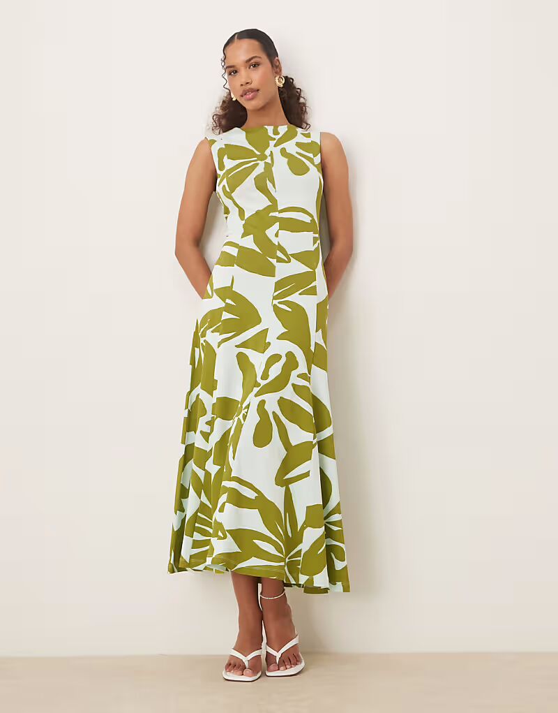Сарафан миди из хлопка без рукавов ASOS Design с крупным зеленым цветочным принтом
Сарафан миди из хлопка без рукавов ASOS Design с крупным зеленым цветочным принтом