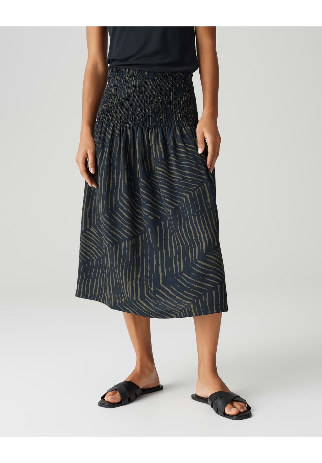 Юбка А-силуэта OPUS, синий
Юбка А-силуэта OPUS, синий