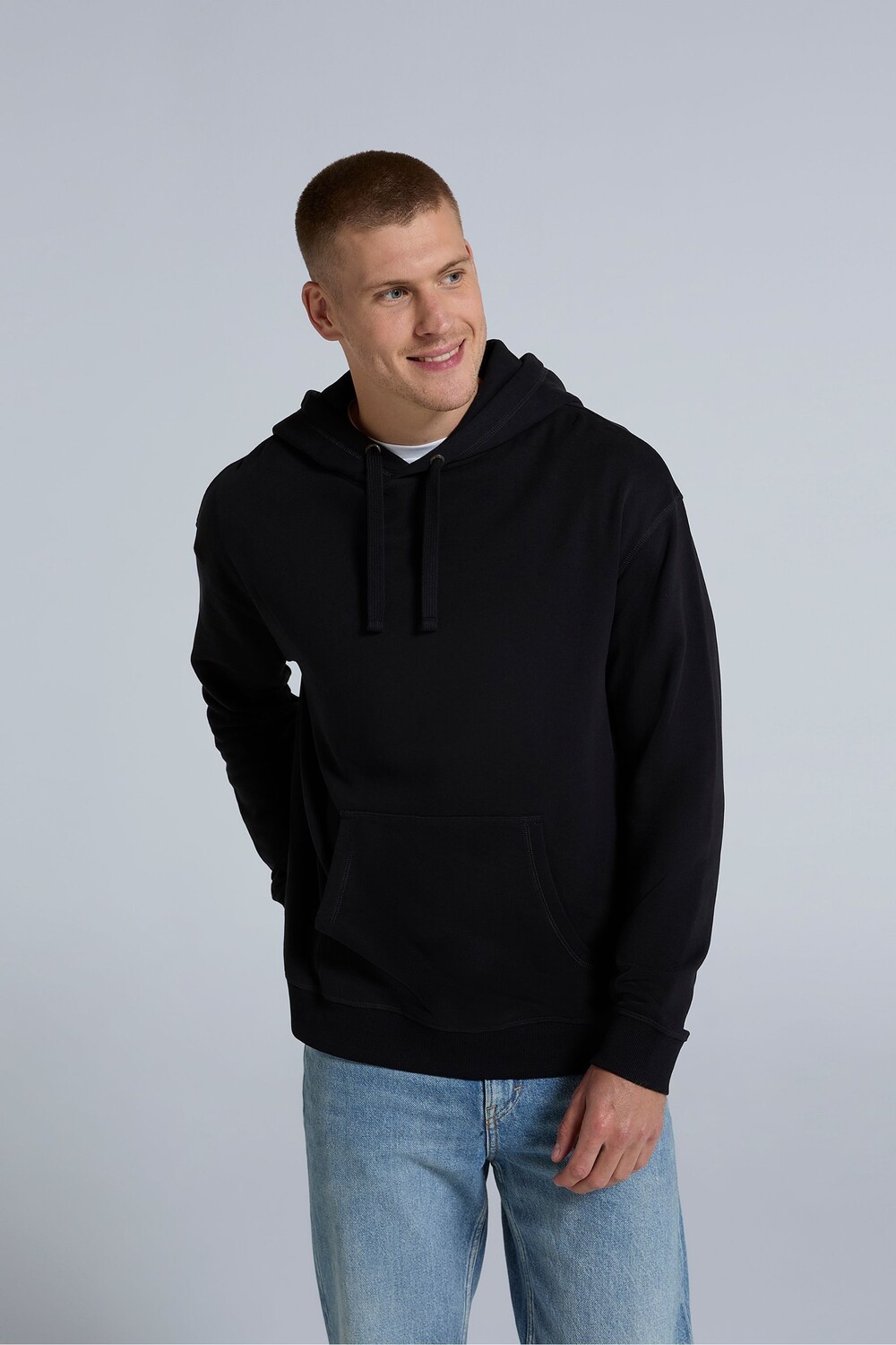 Мужская толстовка Icon из 100% хлопка с заниженной линией плеч Animal, черный
Мужская толстовка Icon из 100% хлопка с заниженной линией плеч Animal, черный