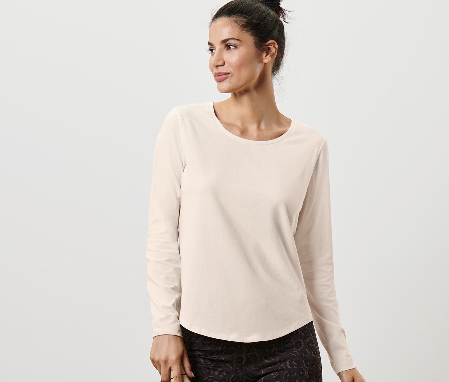 Спортивная рубашка с длинными рукавами Tchibo, от белого
Спортивная рубашка с длинными рукавами Tchibo, от белого