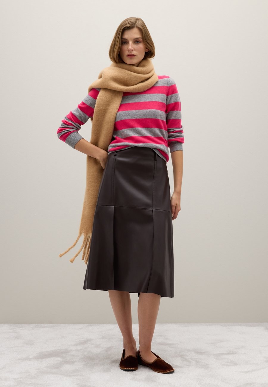 Шарф PIOMBO Scarf, Light Beige/Beige
Шарф PIOMBO Scarf, Light Beige/Beige