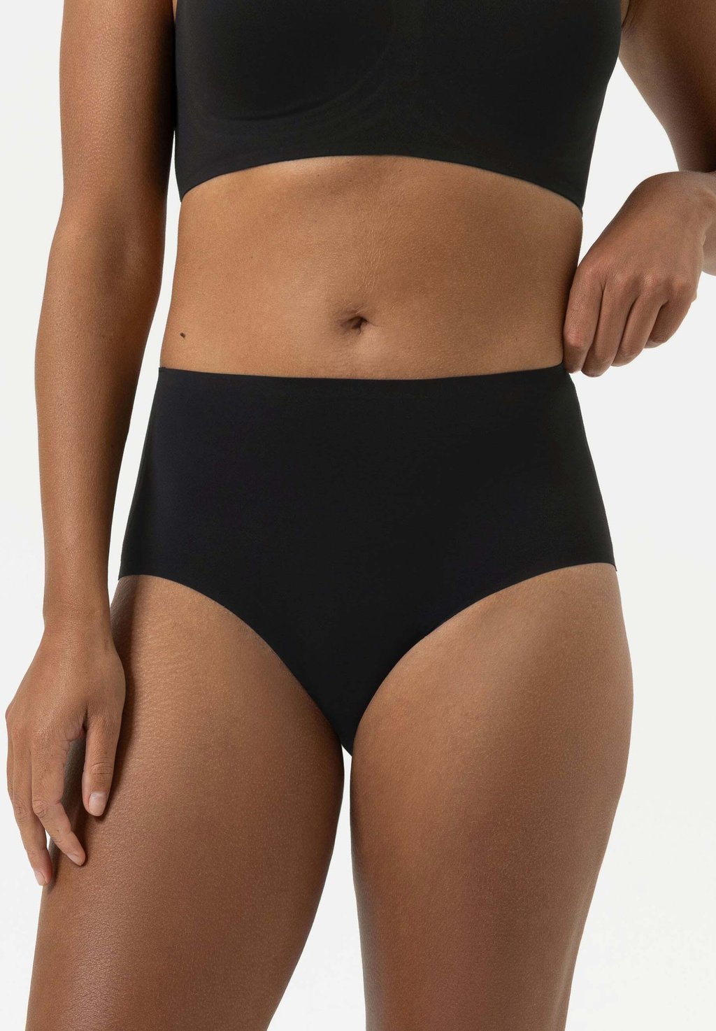 Трусы SERIE SIMPLY BETTER INVISIBLES mey, черный
Трусы SERIE SIMPLY BETTER INVISIBLES mey, черный