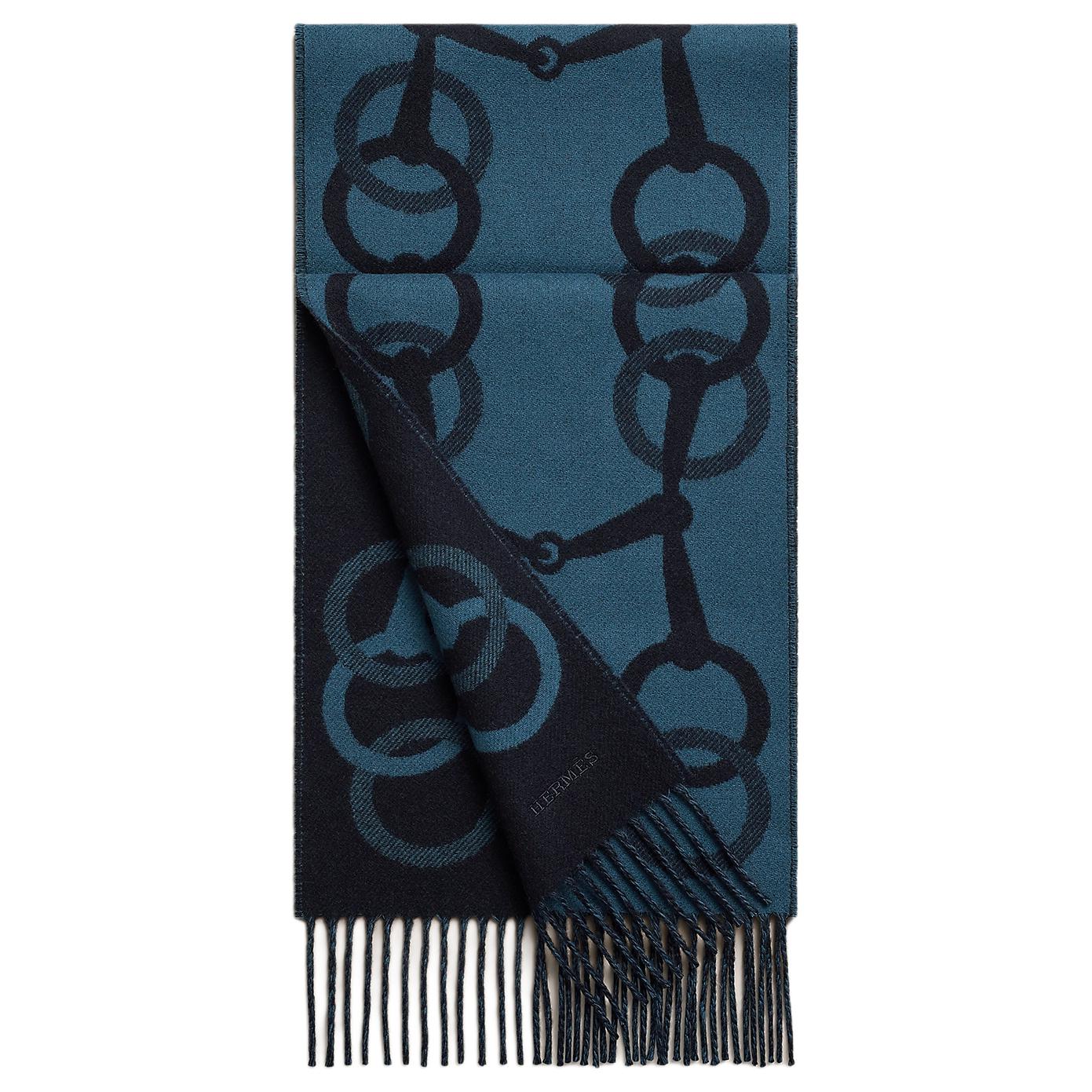 Шерстяной вязаный шарф мужской темно-синий HERMES
Шерстяной вязаный шарф мужской темно-синий HERMES