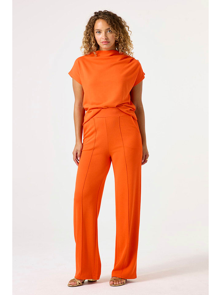 Свитер Garcia, оранжевый
Свитер Garcia, оранжевый