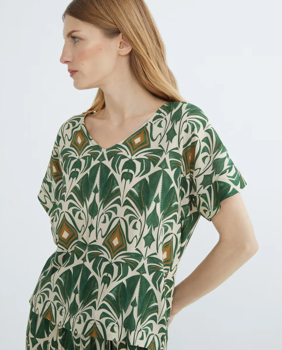 Футболка с короткими рукавами и V-образным вырезом Guitare, темно-зеленый
Футболка с короткими рукавами и V-образным вырезом Guitare, темно-зеленый