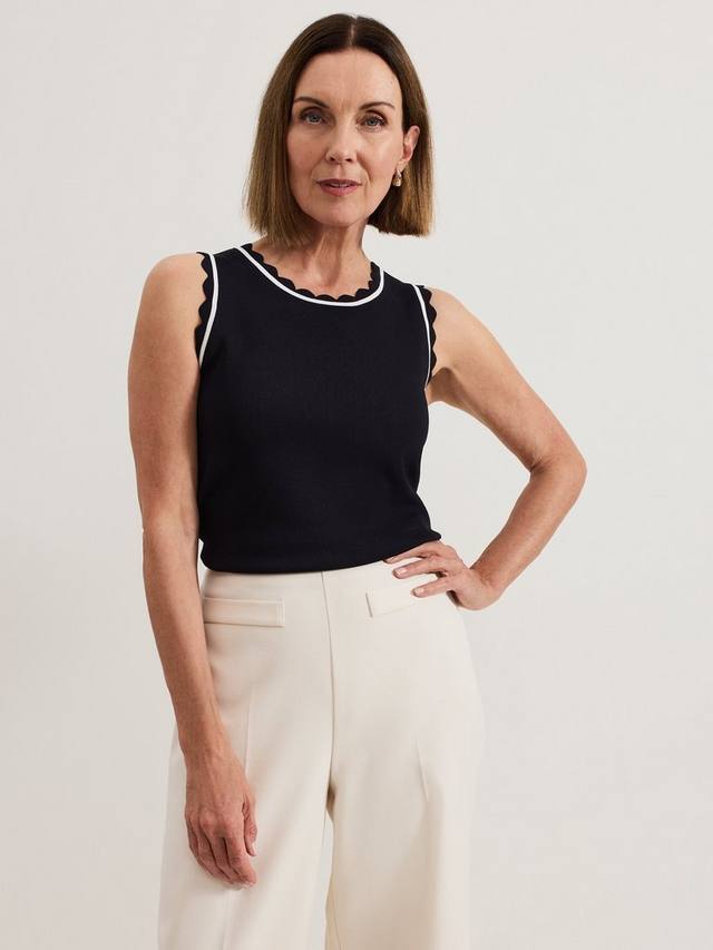 Liz майка с фигурным краем Phase Eight, Navy/Ivory
Liz майка с фигурным краем Phase Eight, Navy/Ivory