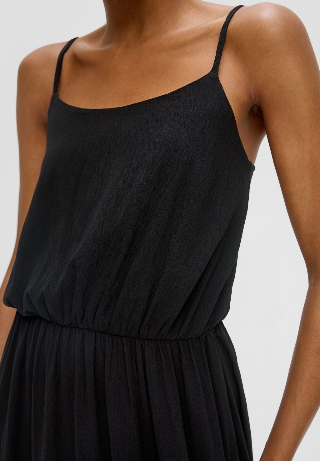 Платье макси QS, черный
Платье макси QS, черный