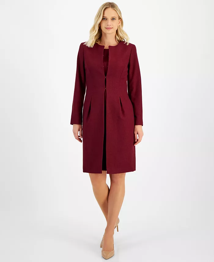 Женский удлиненный костюм-платье без воротника, Regular & Petite Le Suit, красный
Женский удлиненный костюм-платье без воротника, Regular & Petite Le Suit, красный