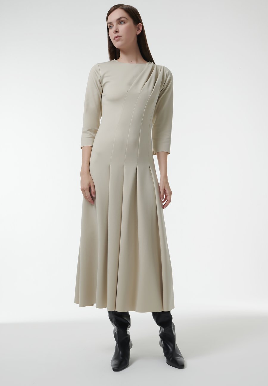 Платье Leem FRONT PLEATED , White
Платье Leem FRONT PLEATED , White