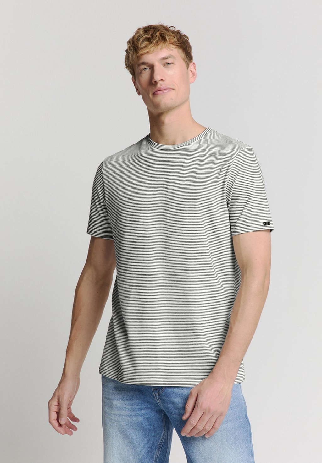 Футболка с принтом NO EXCESS, кремовый, Бежевый, Футболка с принтом NO EXCESS, кремовый
Футболка с принтом NO EXCESS, кремовый, Бежевый, Футболка с принтом NO EXCESS, кремовый