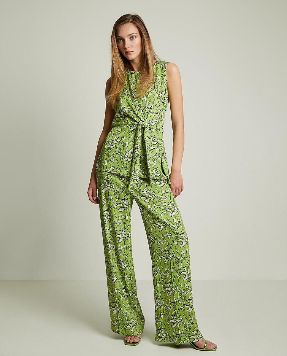 Женские струящиеся брюки с принтом в виде листьев Trucco, зеленый
Женские струящиеся брюки с принтом в виде листьев Trucco, зеленый