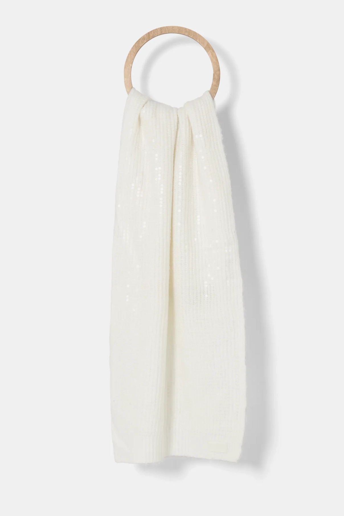 Шарф с добавлением шерсти Guess, белый
Шарф с добавлением шерсти Guess, белый