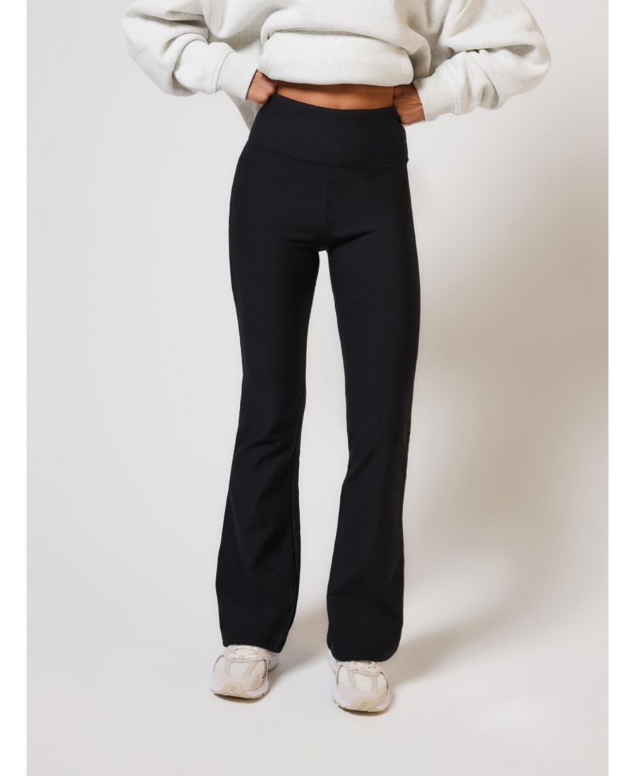 Женские зимние леггинсы с расклешенной юбкой LOVALL, Black
Женские зимние леггинсы с расклешенной юбкой LOVALL, Black