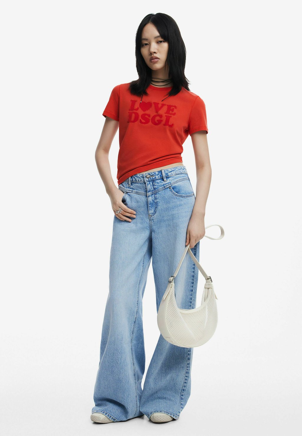 Сумка MEDIUM Desigual, кремовый
Сумка MEDIUM Desigual, кремовый