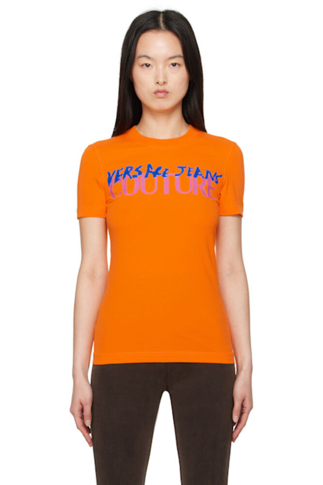 Футболка с оранжевым логотипом Versace Jeans Couture
Футболка с оранжевым логотипом Versace Jeans Couture