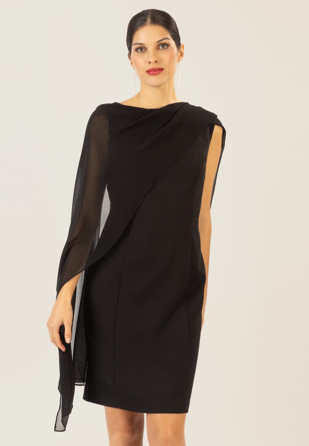 Коктейльное/вечернее платье STOLA Apart, черный
Коктейльное/вечернее платье STOLA Apart, черный