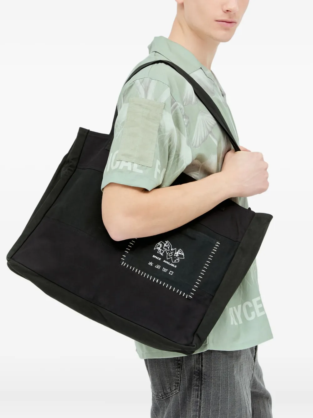 Сумка-тоут с накладными карманами Space Available, черный
Сумка-тоут с накладными карманами Space Available, черный