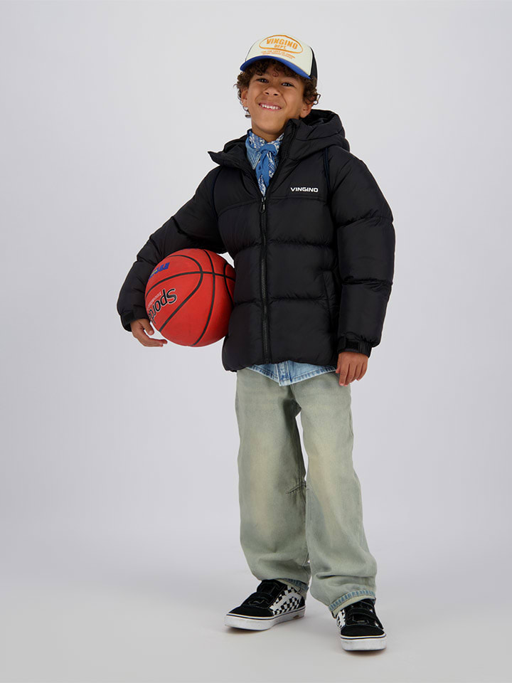 Vingino Зимняя куртка "Тортер" черного цвета
Vingino Зимняя куртка "Тортер" черного цвета