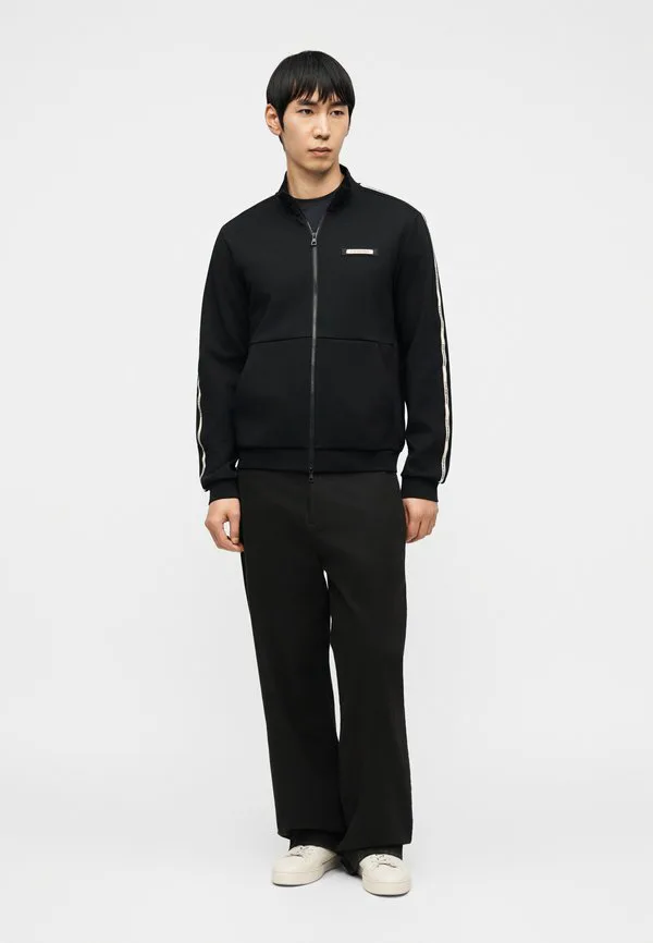 Толстовка унисекс на молнии с логотипом поезда Ea7 Emporio Armani, Black, Черный, Толстовка унисекс на молнии с логотипом поезда Ea7 Emporio Armani, Black
Толстовка унисекс на молнии с логотипом поезда Ea7 Emporio Armani, Black, Черный, Толстовка унисекс на молнии с логотипом поезда Ea7 Emporio Armani, Black
