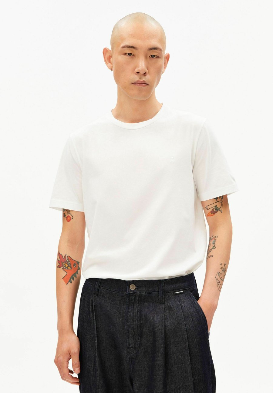 Футболка ARMEDANGELS JAAMES, White, Белый, Футболка ARMEDANGELS JAAMES, White
Футболка ARMEDANGELS JAAMES, White, Белый, Футболка ARMEDANGELS JAAMES, White