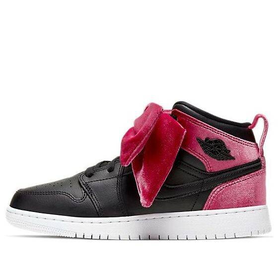 Кроссовки 1 mid bow xld Air Jordan, черный
Кроссовки 1 mid bow xld Air Jordan, черный