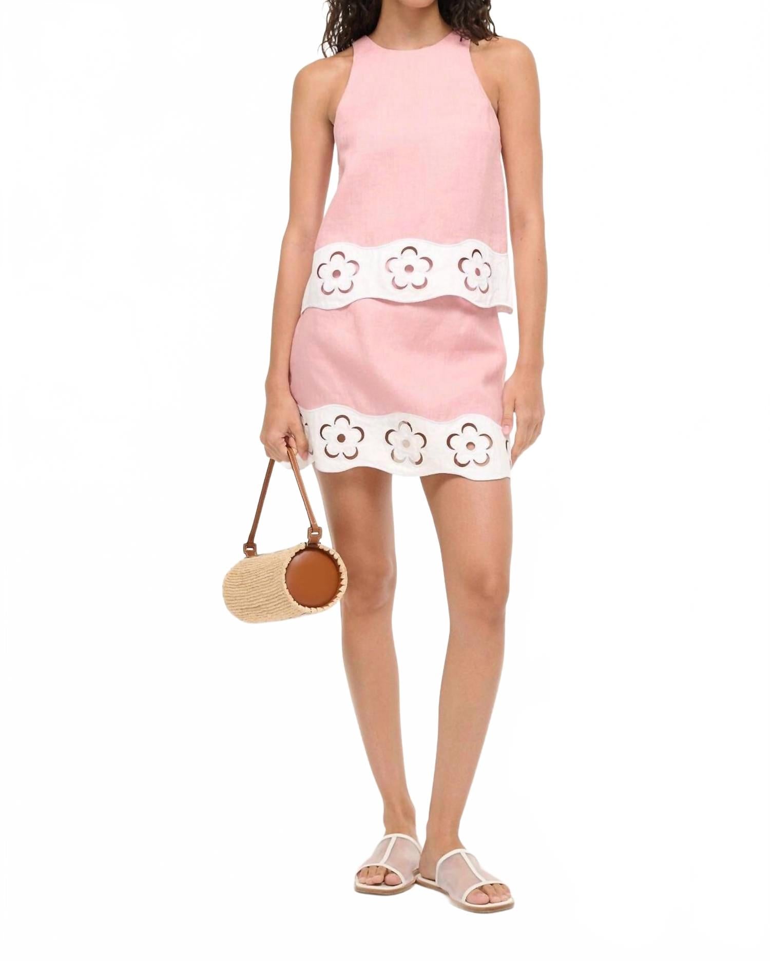 Майка Лайн в цвете блаш/белый STAUD
Майка Лайн в цвете блаш/белый STAUD