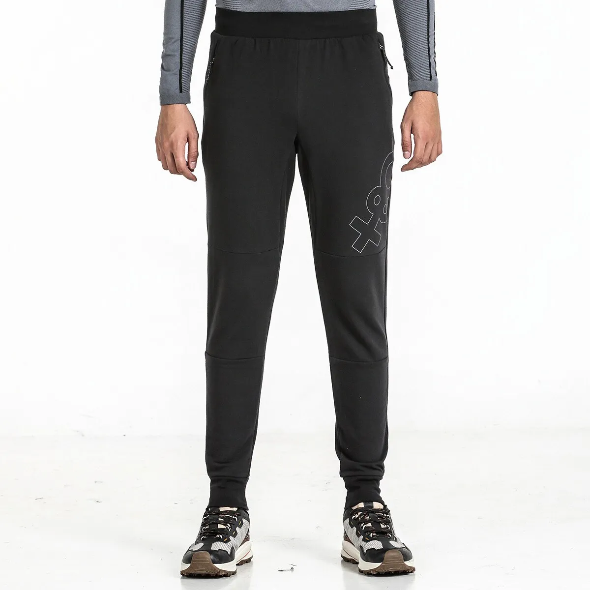 Мужские брюки Lodoso 23I +8000, чёрный
Мужские брюки Lodoso 23I +8000, чёрный