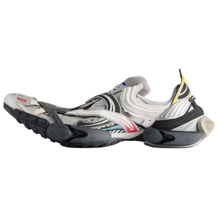 Низкие повседневные кроссовки мужские серебристо-черно-красные Balenciaga
Низкие повседневные кроссовки мужские серебристо-черно-красные Balenciaga