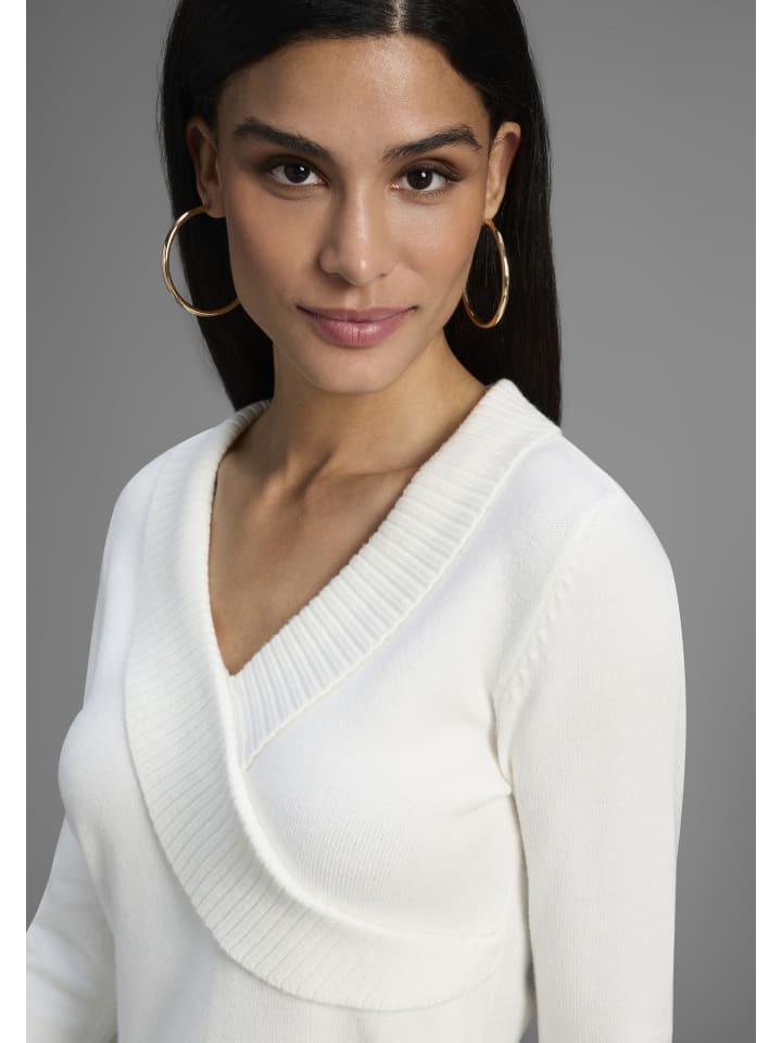 Свитер с шалевым воротником в белом меланжевом цвете Bruno Banani
Свитер с шалевым воротником в белом меланжевом цвете Bruno Banani