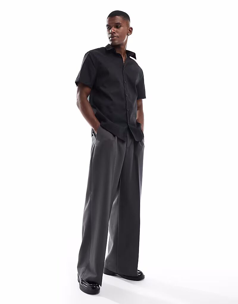 ASOS DESIGN формальная рубашка из легкого в утюге поплина черного цвета
ASOS DESIGN формальная рубашка из легкого в утюге поплина черного цвета