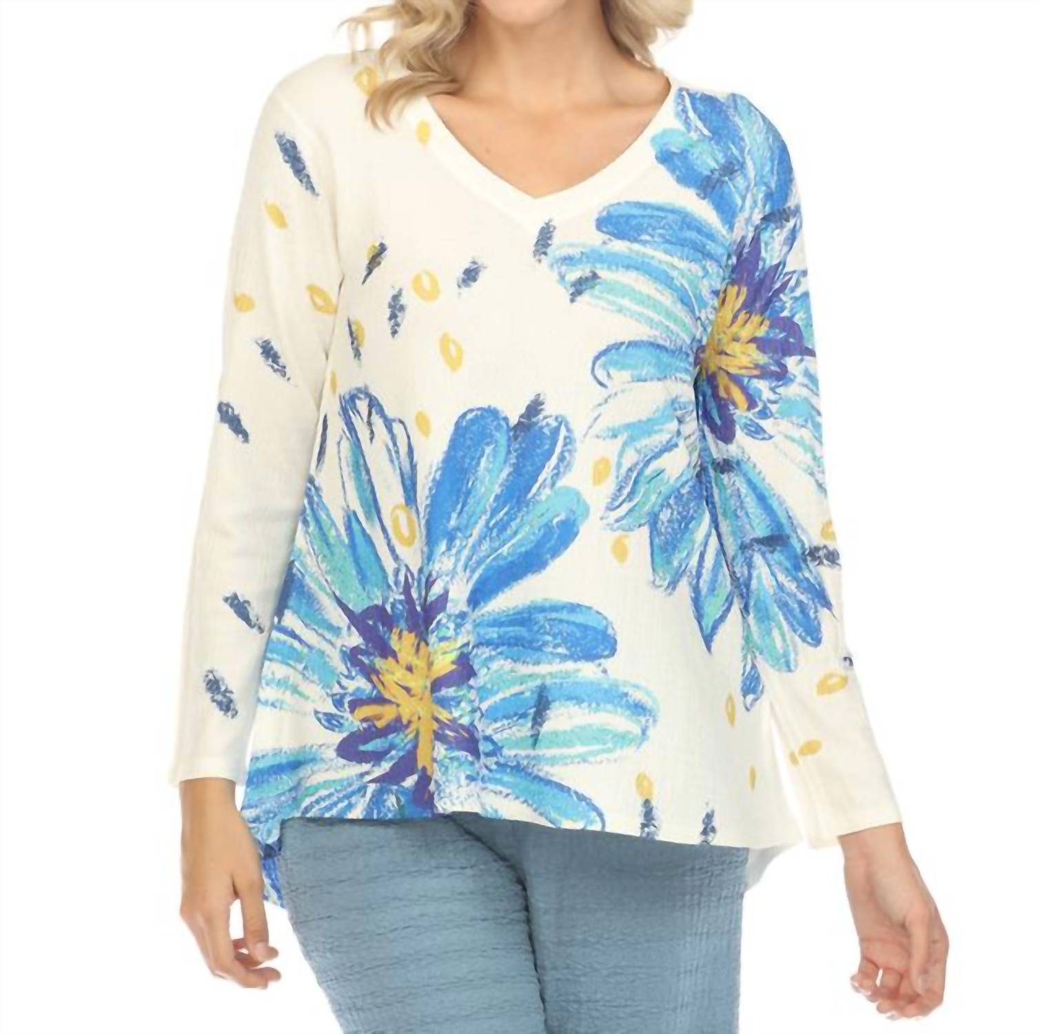 Трикотажный топ с фактурным узором в синий цветок маргаритки Inoah
Трикотажный топ с фактурным узором в синий цветок маргаритки Inoah