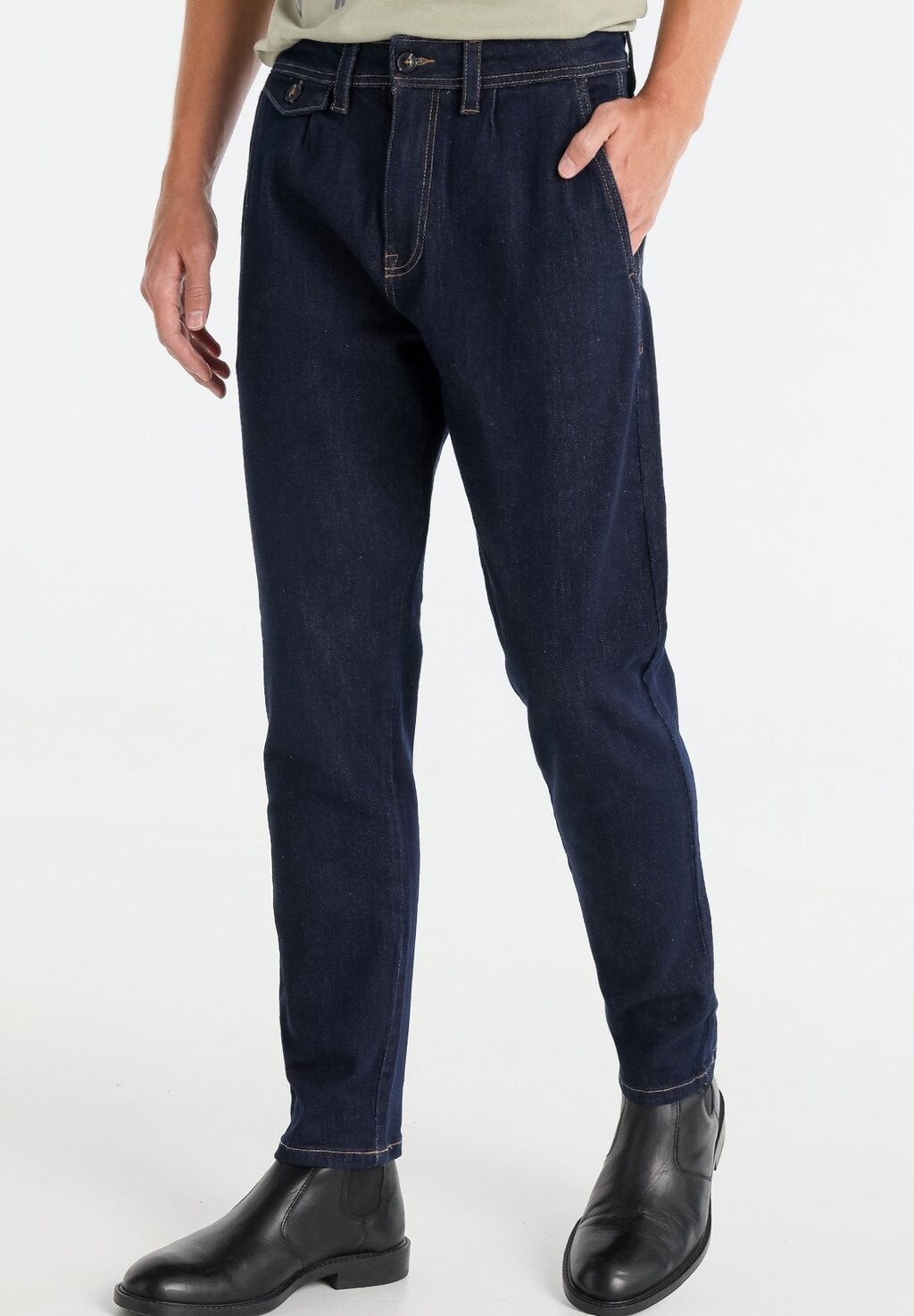 Джинсы облегающего кроя VINTAGE-IM -JAHRE-STIL MIT ABNÄHERN GRÖSSE IN ZOLL LOIS Jeans, синий
Джинсы облегающего кроя VINTAGE-IM -JAHRE-STIL MIT ABNÄHERN GRÖSSE IN ZOLL LOIS Jeans, синий