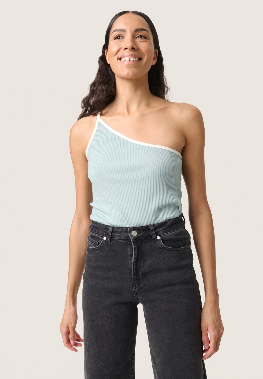 Топ SIMONE STRAP Soaked in Luxury, светло-голубой
Топ SIMONE STRAP Soaked in Luxury, светло-голубой