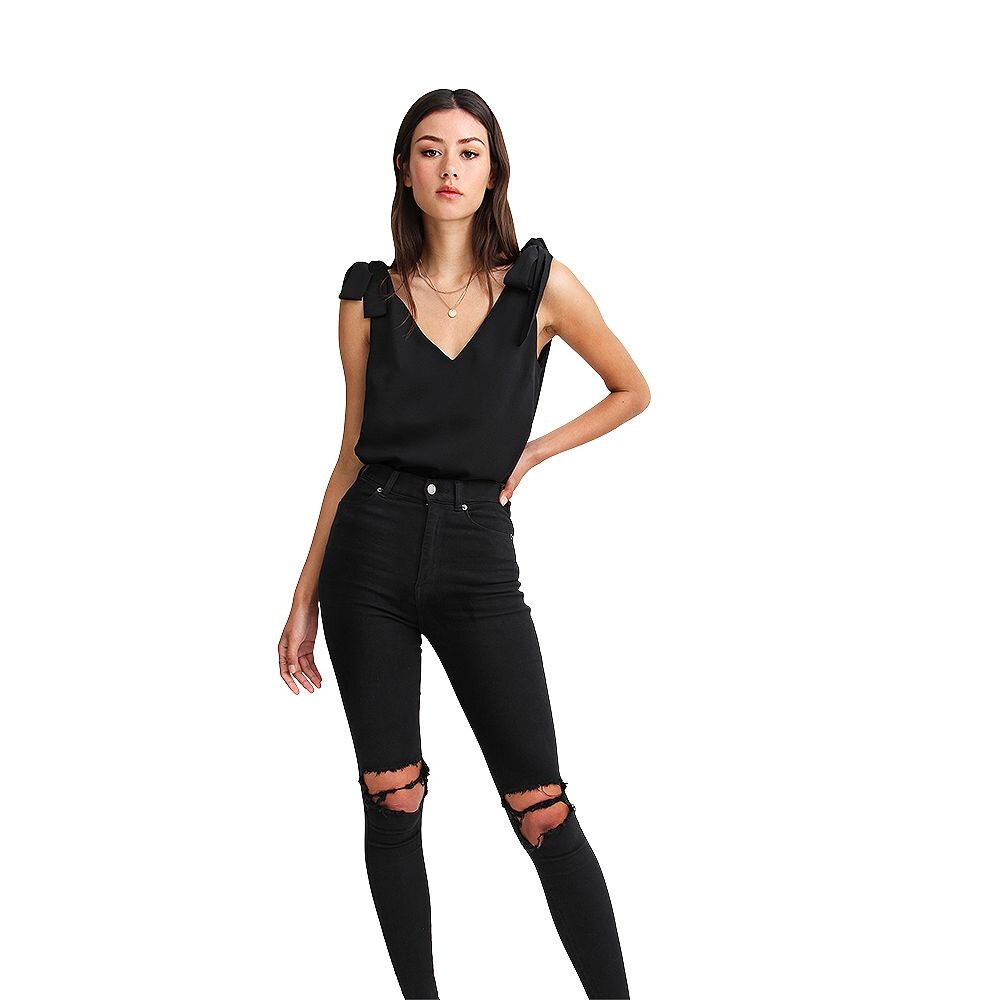 Топ Feel For You с V-образным вырезом Belle & Bloom, черный
Топ Feel For You с V-образным вырезом Belle & Bloom, черный