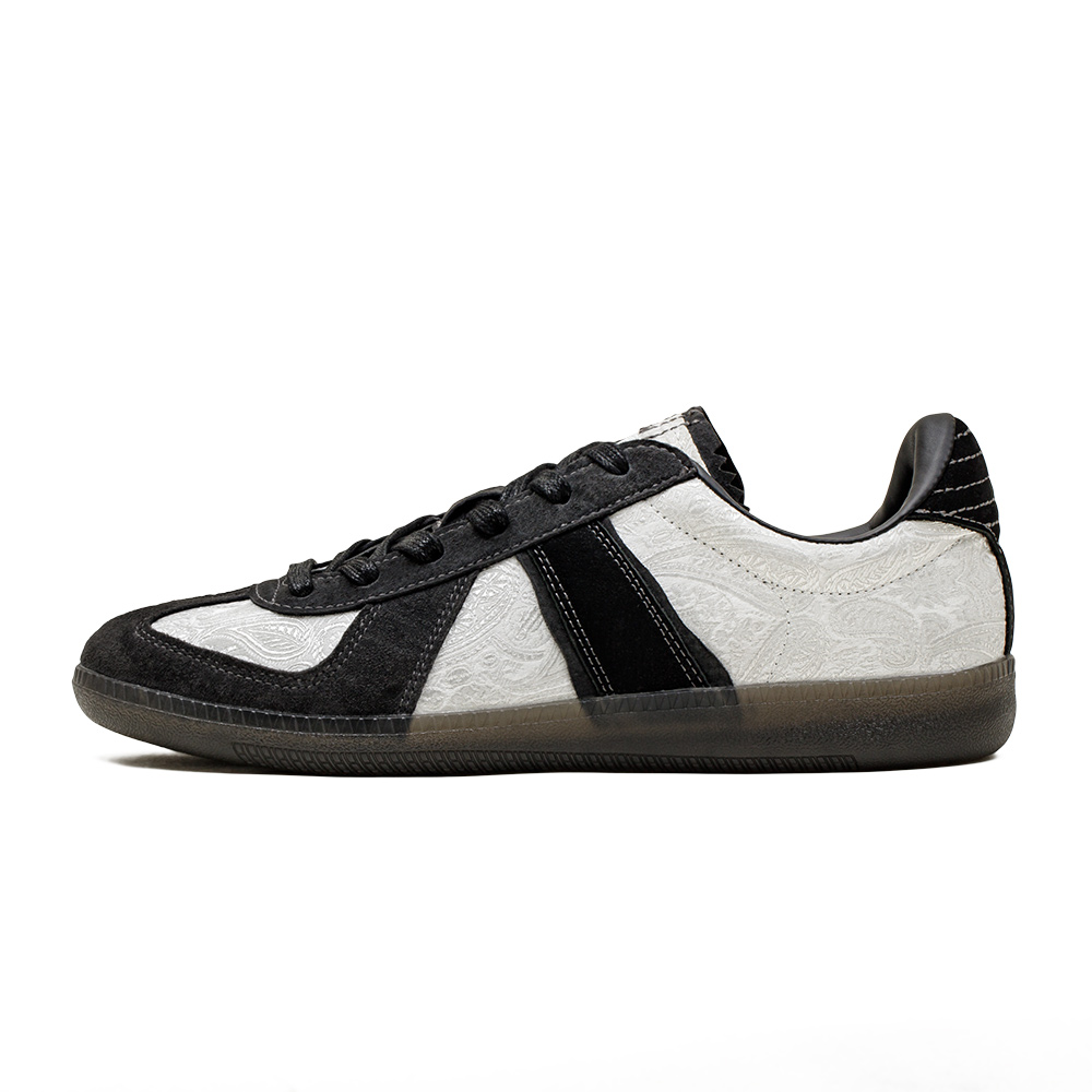 Dexun Series Устойчивые к истиранию дышащие низкие кроссовки немецкой армии чернильно-белые летние MADEN
Dexun Series Устойчивые к истиранию дышащие низкие кроссовки немецкой армии чернильно-белые летние MADEN