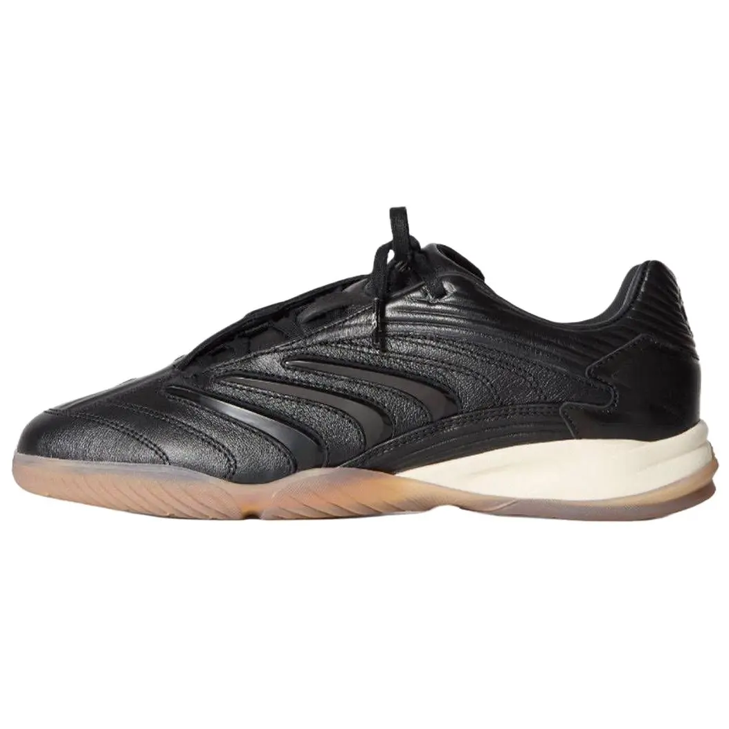 Adidas Кроссовки predator sala с панелями
Adidas Кроссовки predator sala с панелями