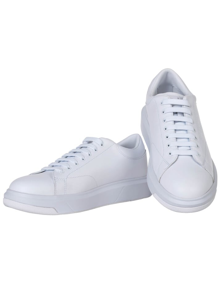 Кроссовки на шнуровке Armani Exchange, белый
Кроссовки на шнуровке Armani Exchange, белый