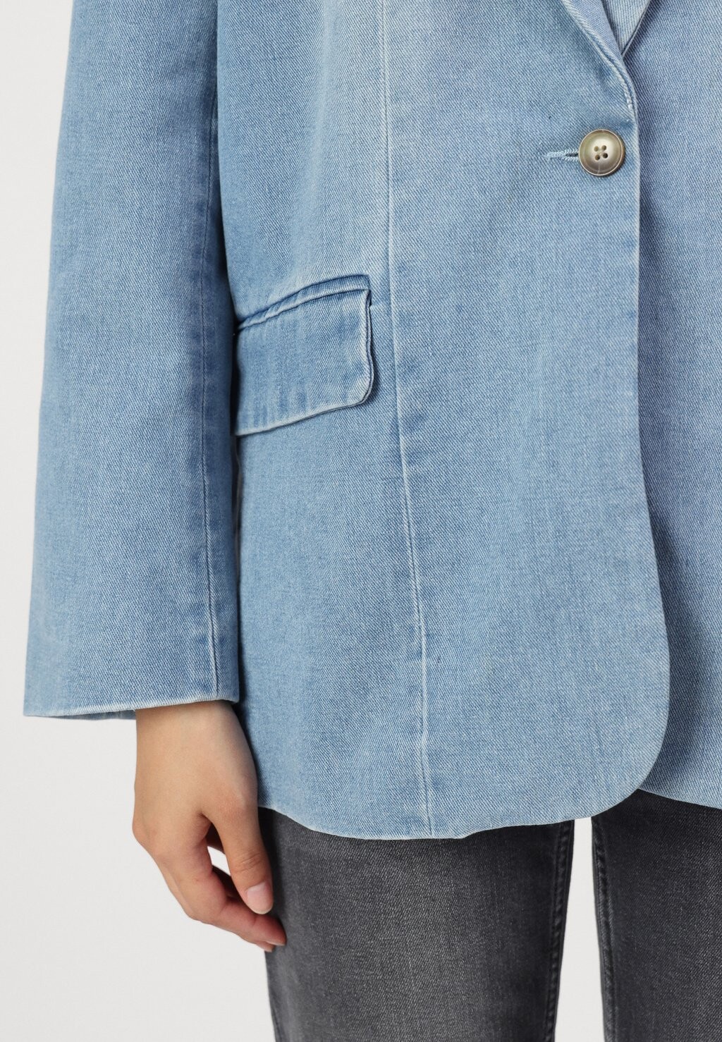 Блейзер ONLCORY ONLY, светло-голубой деним
Блейзер ONLCORY ONLY, светло-голубой деним