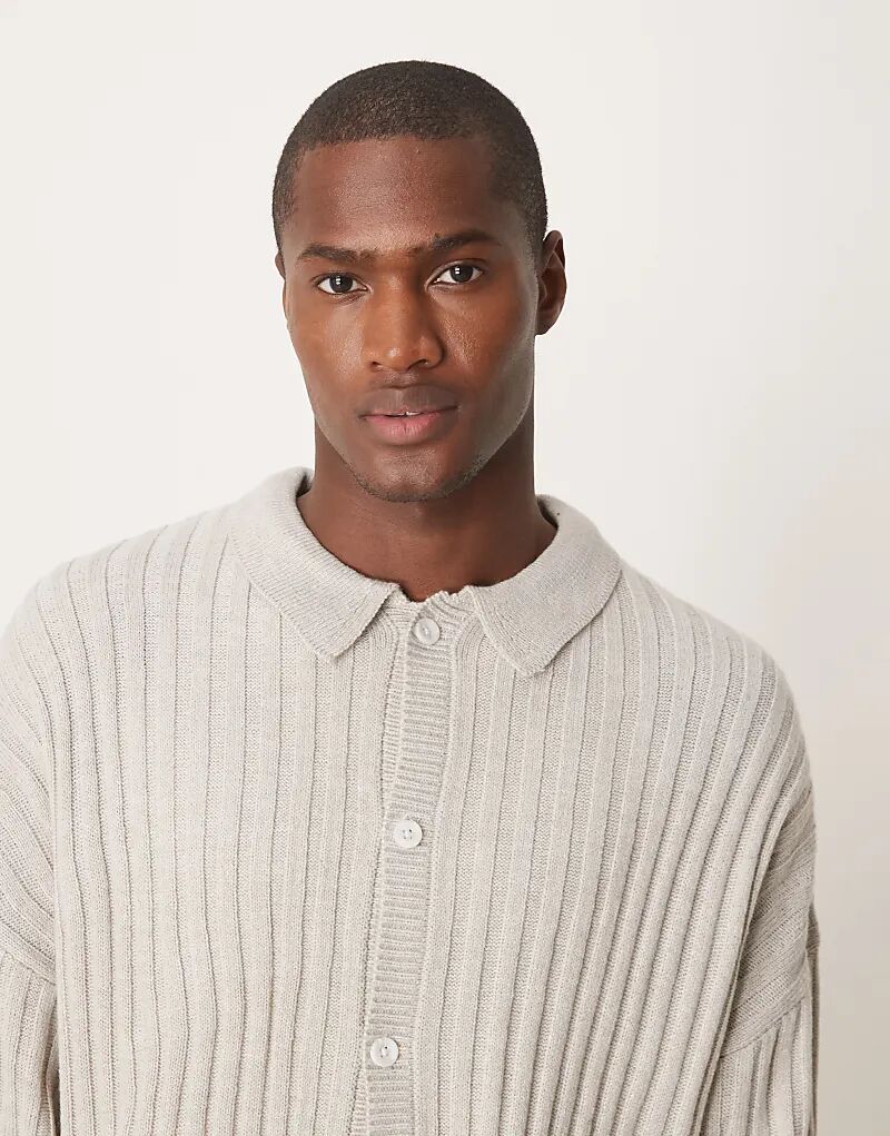 Кардиган свободного кроя с ребристым узором и воротником ASOS DESIGN цвета овсянки
Кардиган свободного кроя с ребристым узором и воротником ASOS DESIGN цвета овсянки