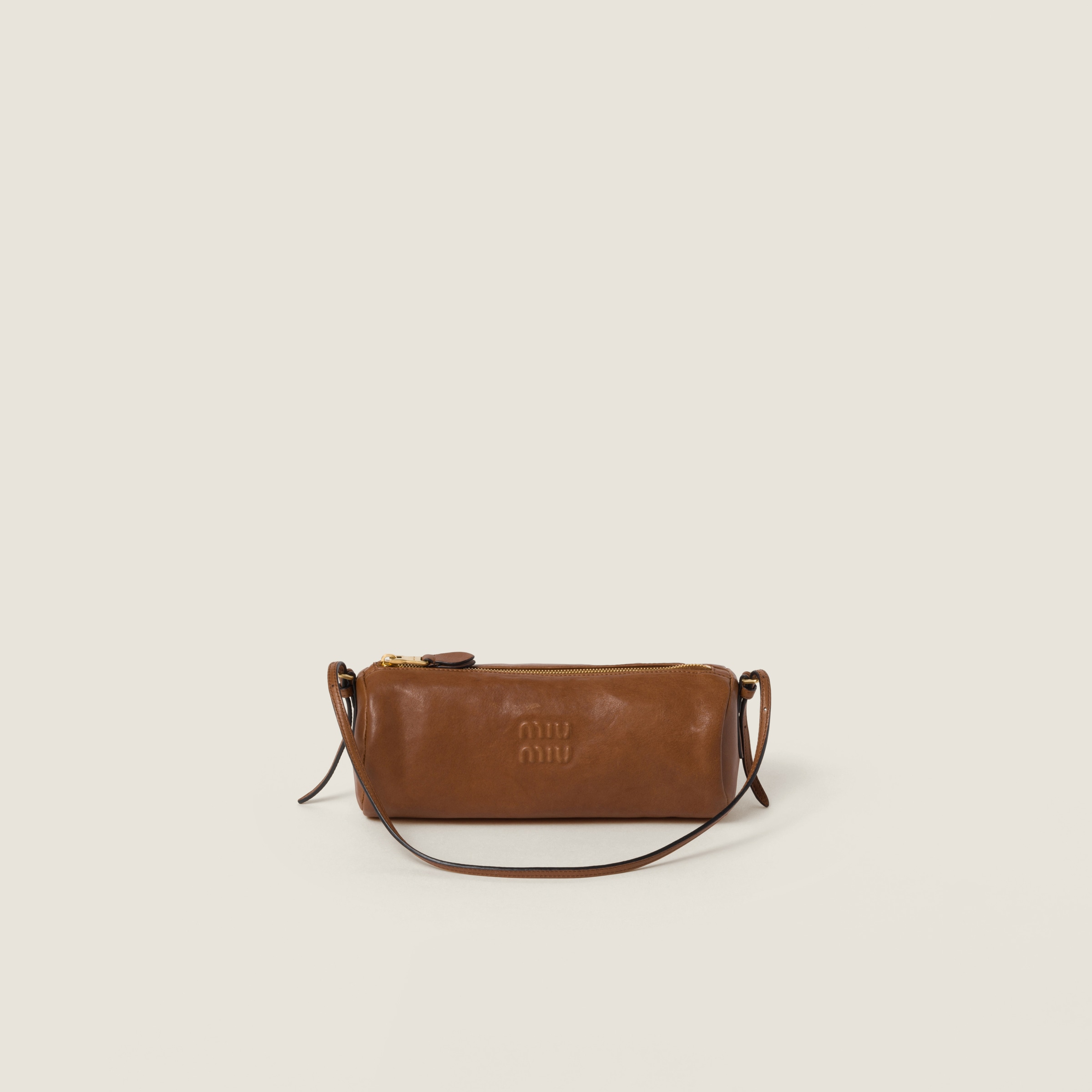 Клатч из наппы MIU MIU, дуб
Клатч из наппы MIU MIU, дуб